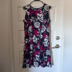 Mi Vibrant Floral Midi Dress